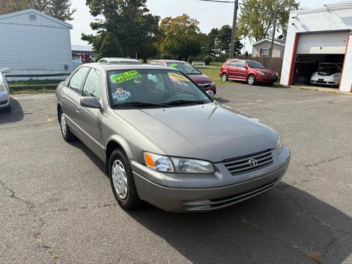 1998 Toyota Camry LE