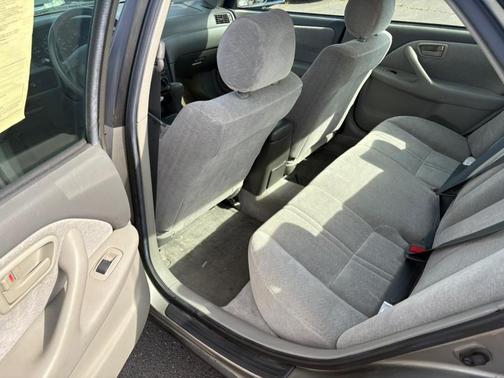 1998 Toyota Camry LE