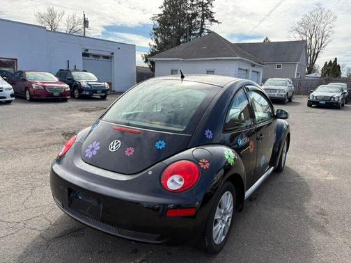 2008 Volkswagen New Beetle S