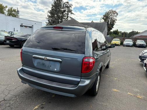 2007 Chrysler Town & Country Touring