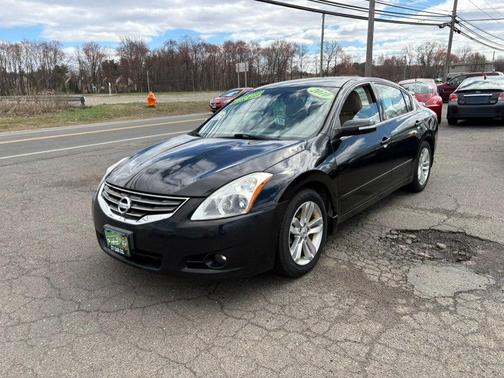 2010 Nissan Altima 3.5 SR