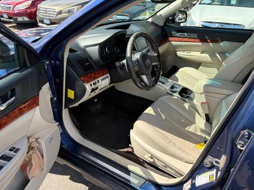 2011 Subaru Outback 2.5i Limited