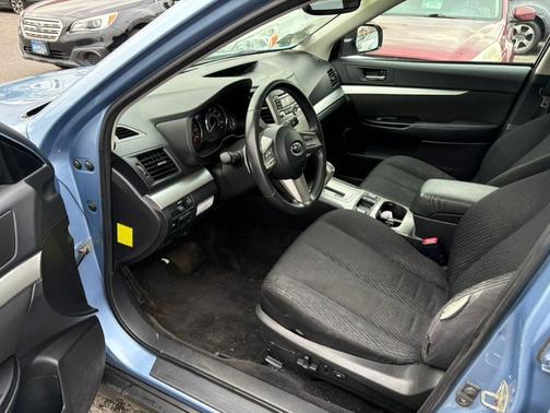 2010 Subaru Outback 2.5i Premium