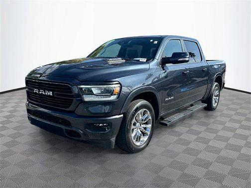 2021 RAM 1500 Laramie Crew Cab 4x2 57' Box