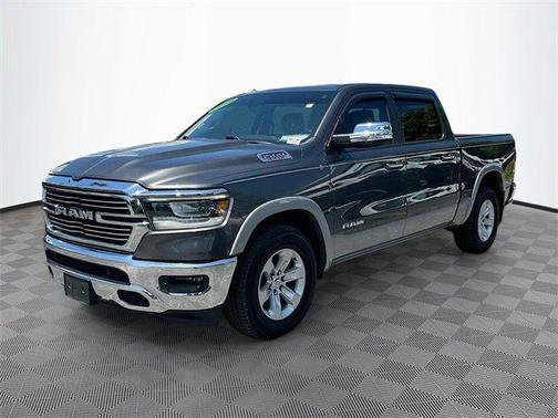 2019 RAM 1500 Laramie Crew Cab 4x2 57' Box