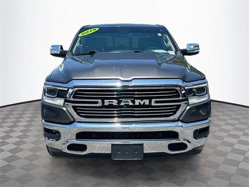 2019 RAM 1500 Laramie Crew Cab 4x2 57' Box