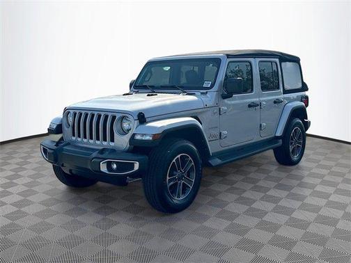 2023 Jeep Wrangler 4-Door Sahara 4x4