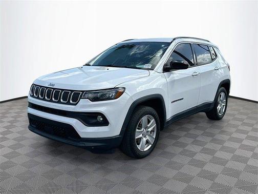 2022 Jeep Compass Latitude FWD