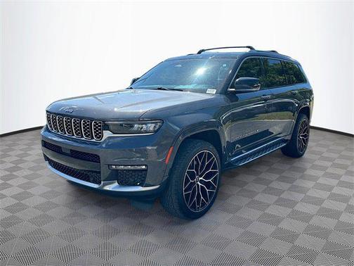 2023 Jeep Grand Cherokee L Summit 4x2