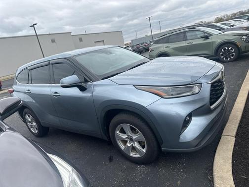 2021 Toyota Highlander LE