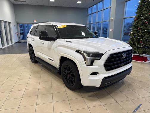 2023 Toyota Sequoia SR5