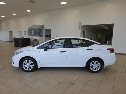 2024 Nissan Versa 1.6 S