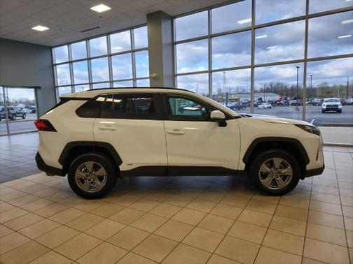 2023 Toyota RAV4 Hybrid XLE