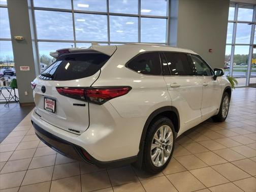 2023 Toyota Highlander Hybrid Limited