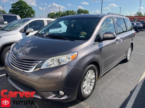 2015 Toyota Sienna XLE