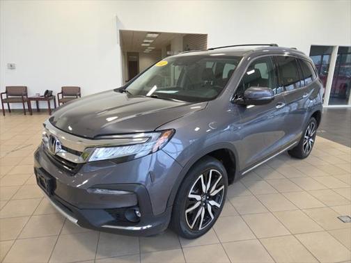 2022 Honda Pilot Touring 8-Passenger