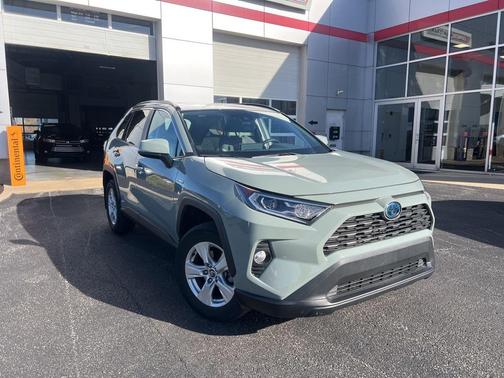 2020 Toyota RAV4 Hybrid XLE