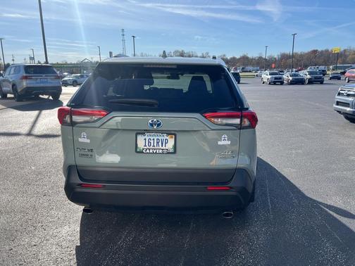 2020 Toyota RAV4 Hybrid XLE