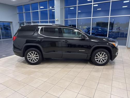 2017 GMC Acadia SLE-2