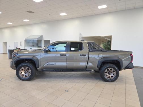 2025 Toyota Tacoma Hybrid Trailhunter