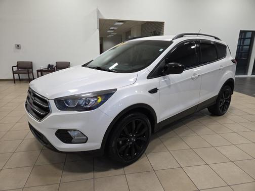 2019 Ford Escape SE