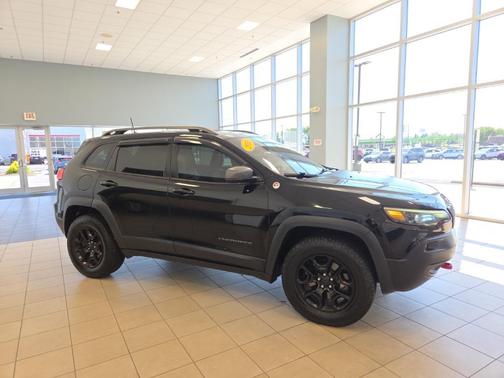 2019 Jeep Cherokee Trailhawk