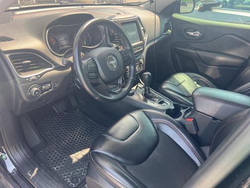 2019 Jeep Cherokee Trailhawk