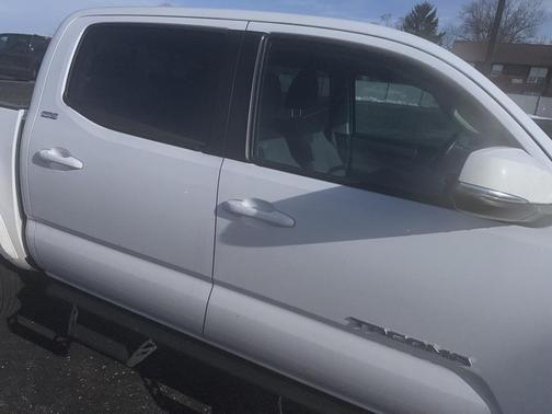 2020 Toyota Tacoma SR5