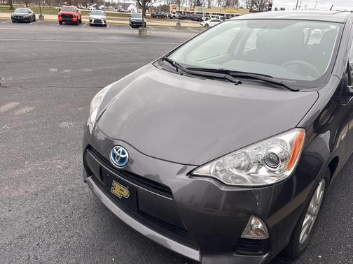2014 Toyota Prius c Three