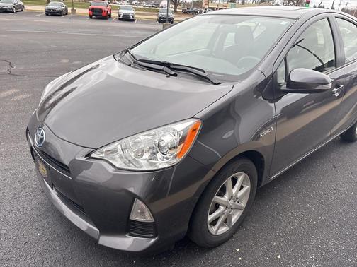 2014 Toyota Prius c Three