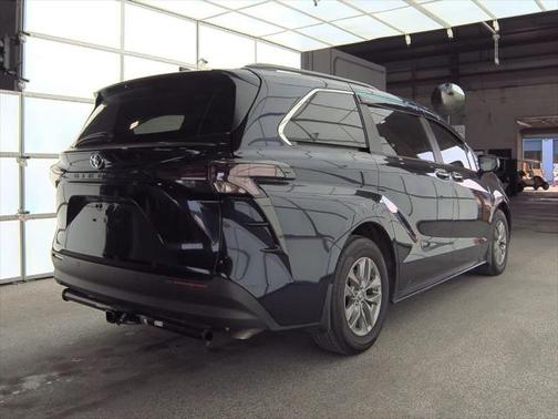 2024 Toyota Sienna XLE 7 Passenger