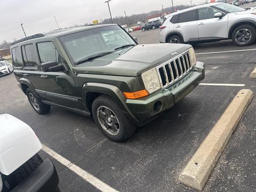 2008 Jeep Commander Sport