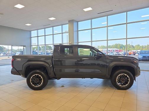 2025 Toyota Tacoma Hybrid TRD Off Road