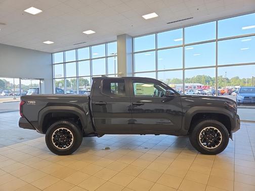 2025 Toyota Tacoma Hybrid TRD Off Road