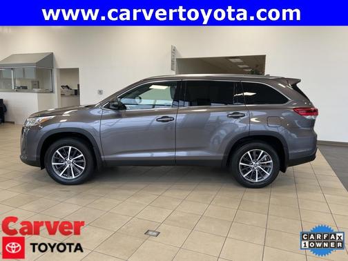 Photo 1 of 37 of 2019 Toyota Highlander XLE