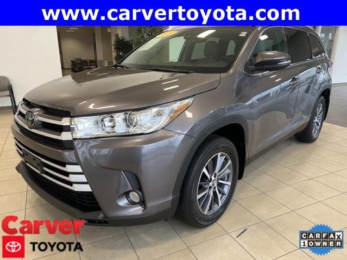 Photo 2 of 37 of 2019 Toyota Highlander XLE
