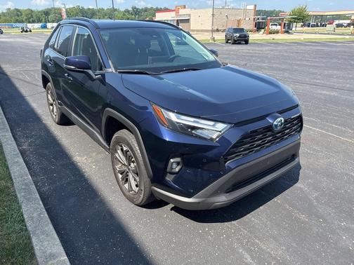 2022 Toyota RAV4 Hybrid XLE Premium