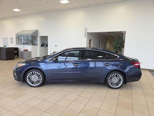 2016 Toyota Avalon Limited