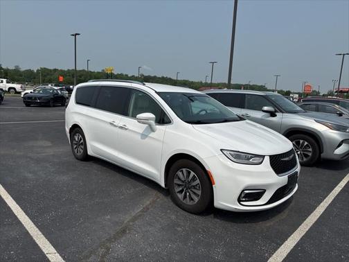 2021 Chrysler Pacifica Hybrid Touring L