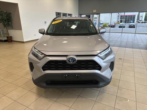 2022 Toyota RAV4 Hybrid XLE