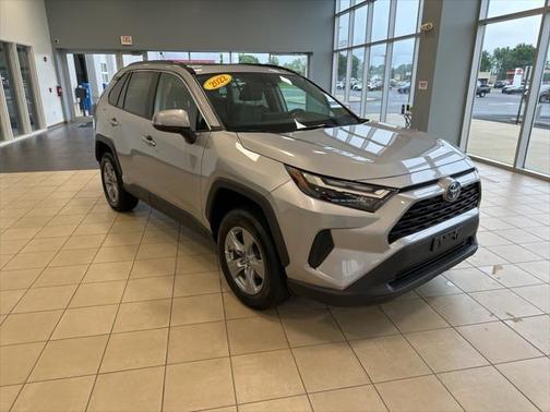 2022 Toyota RAV4 Hybrid XLE