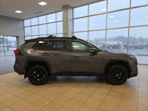 2023 Toyota RAV4 Hybrid SE