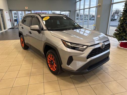 2025 Toyota RAV4 Hybrid XLE