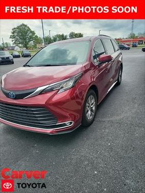 2022 Toyota Sienna XLE 7 Passenger