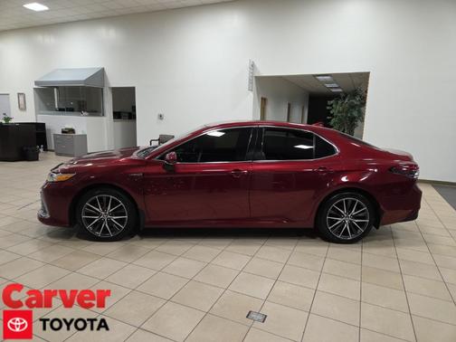 2021 Toyota Camry Hybrid XLE