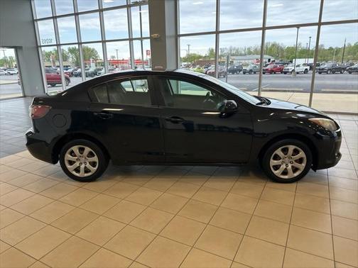 2013 Mazda Mazda3 i Sport