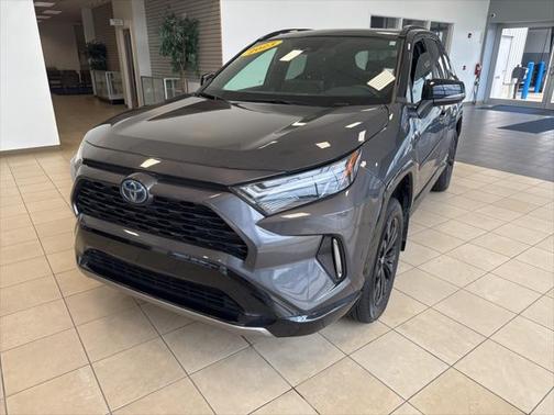 2023 Toyota RAV4 Hybrid SE