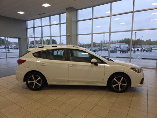 2023 Subaru Impreza 2.0i Premium