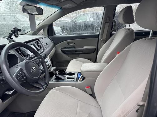 2019 Kia Sedona LX