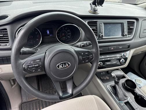 2019 Kia Sedona LX